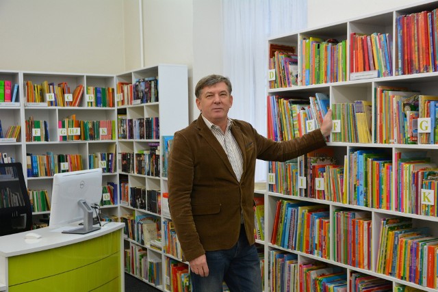 - Już w grudniu naszą filię dla dzieci zasili 250 książek i mebelki, co jest efektem internetowego konkursu - mówi dyrektor Dariusz Kowalczyk.