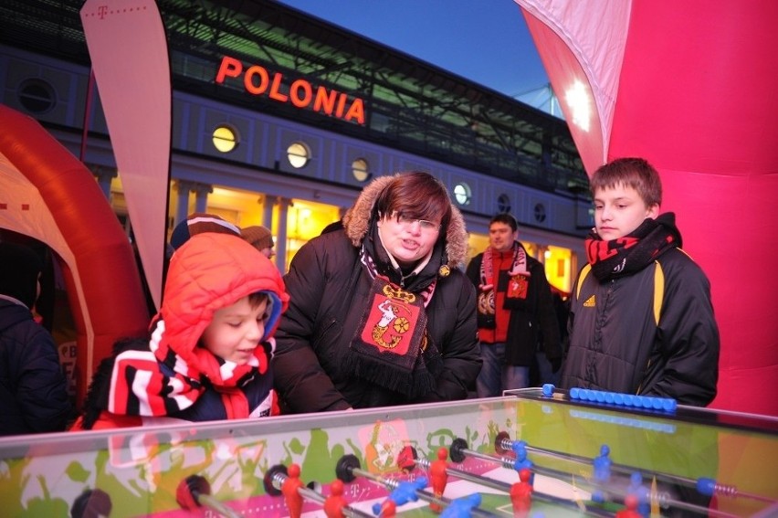 T-Mobile FanZone przed meczem Polonia Warszawa - Wisła...