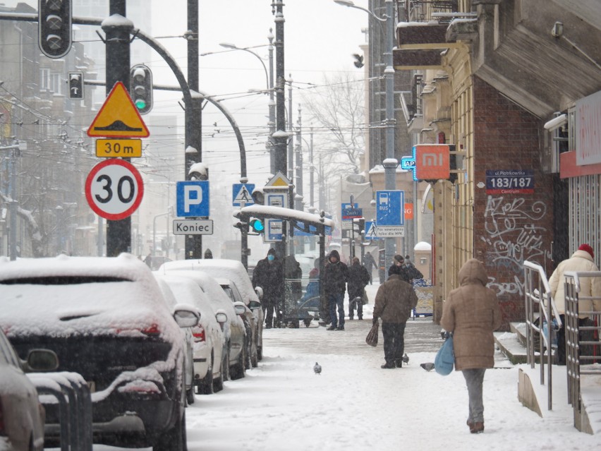 W Łodzi też było mroźno. Termometr wskazał minus 22,5 st. C  