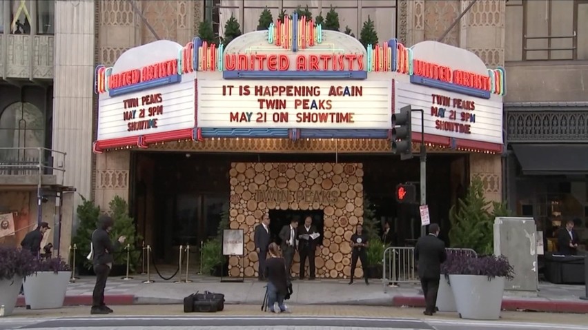 „Twin Peaks”. Gwiazdy kultowego serialu na premierze nowej serii w Los Angeles! [WIDEO+ZDJĘCIA]