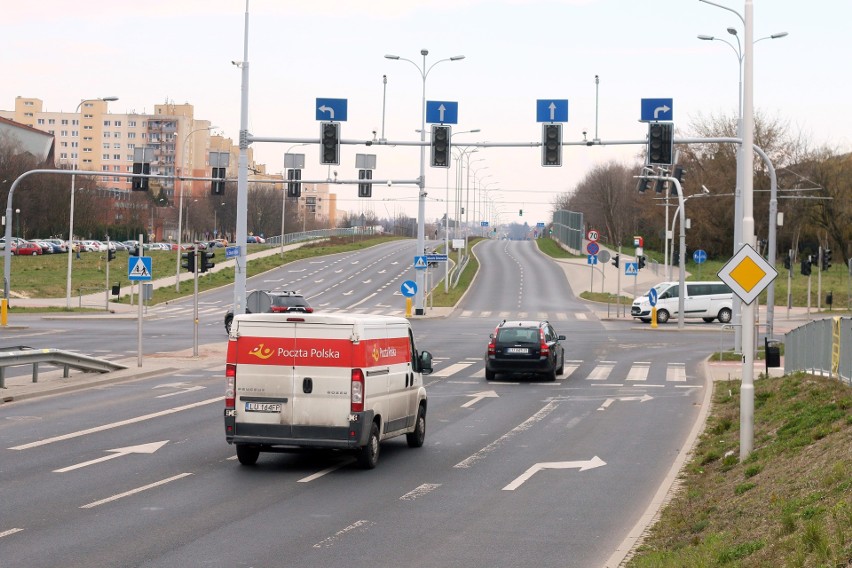Zgasła sygnalizacja na ulicach Lublina, są wypadki. Część kierowców niezadowolona ze zmian na drogach