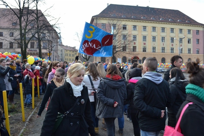 Studniówka 2014. Polonez Maturzystów w Zabrzu