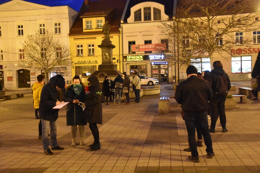 Rybnik z Rondem Praw Kobiet? Na rynku zbierano podpisy za...