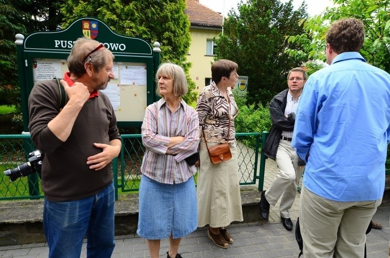 Mieszkańcy Puszczykowa protestują przeciw budowie dwóch...