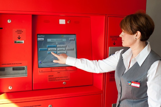 Poczta Polska liczy na start-upyAutomat do nadwania przesyłek