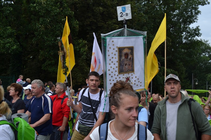 Pielgrzymka Rybnicka dotarła na Jasną Górę [ZDJĘCIA]