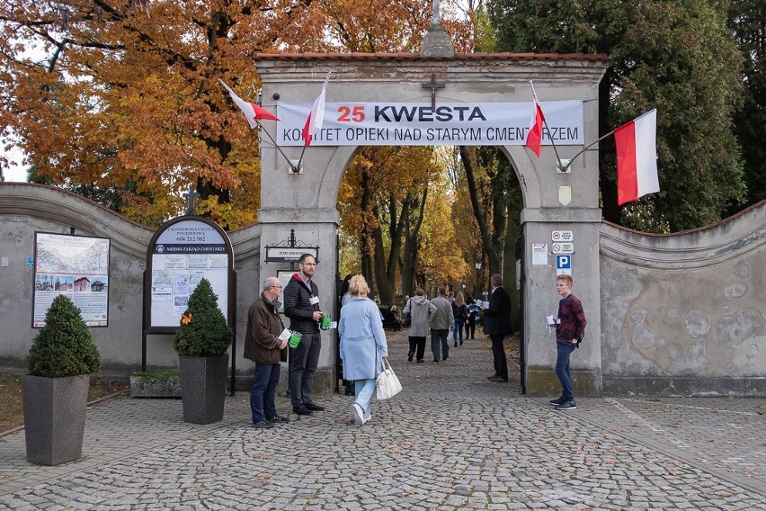 Tarnów. Wszystkich Świętych na Starym Cmentarzu [ZDJĘCIA]