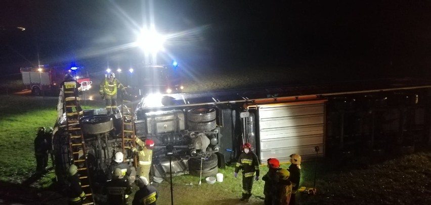 Wypadek na autostradzie A4 w rejonie Góry św. Anny. Zderzyły się 2 ciężarówki. Ranni obywatele Słowacji