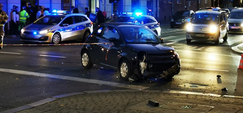 Wypadek w Katowicach: zderzyły się trzy auta na rogu...