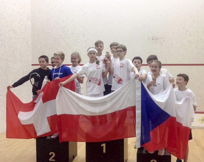Zawodnicy Katapulty zdobyli medale na turnieju squasha w Szwajcarii