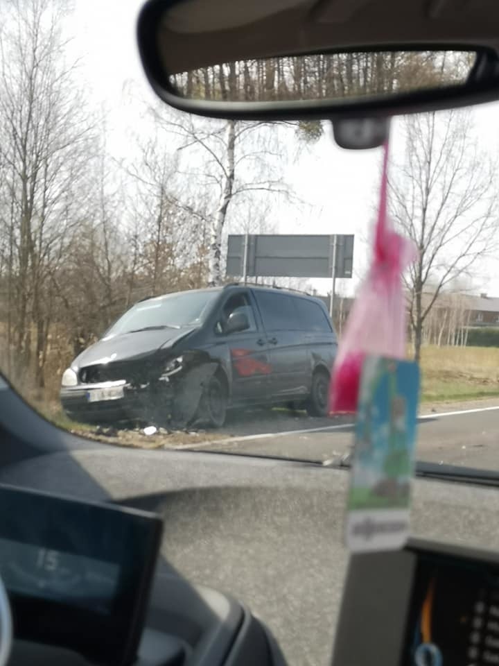 Kuriany. Wypadek na DK19 z udziałem czterech samochodów [ZDJĘCIA]