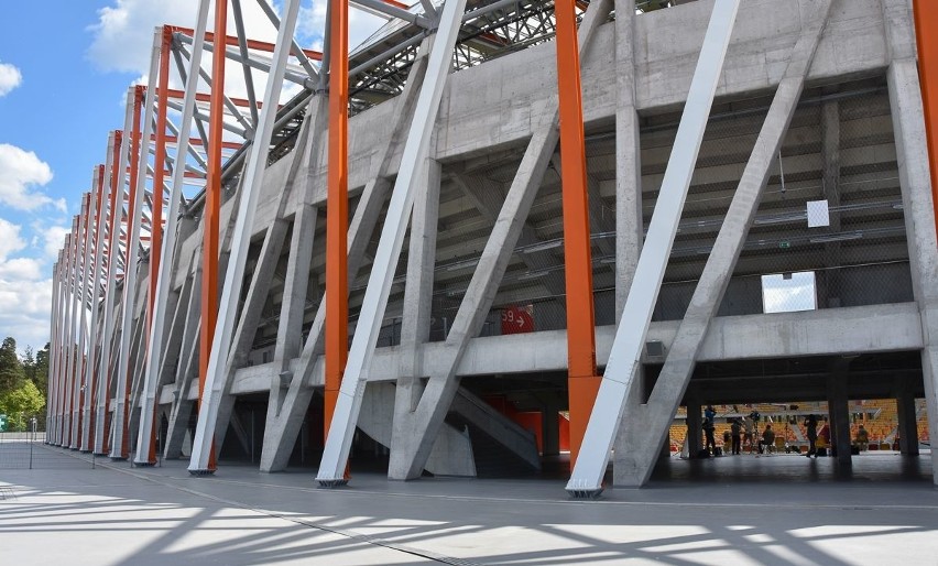 Karol Okrasa tym razem łamał przepisy na Stadionie Miejskim...