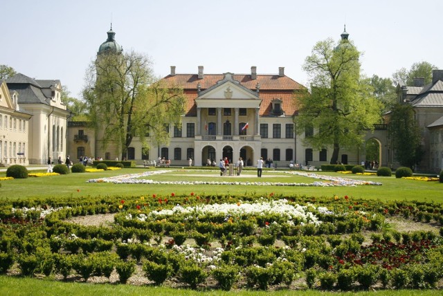 Muzeum Zamoyskich w Kozłówce rozpocznie świętowanie 100. rocznicy odzyskania niepodległości od wydania kalendarza