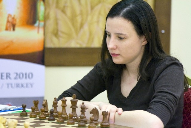 Wrocławianka Jolanta Zawadzka to jedna z najlepszych polskich szachistek. Dodatkowo pełni rolę dyrektora Międzynarodowego Arcymistrzowskiego Turnieju Szachowego Kobiet im. Krystyny Hołuj-Radzikowskiej