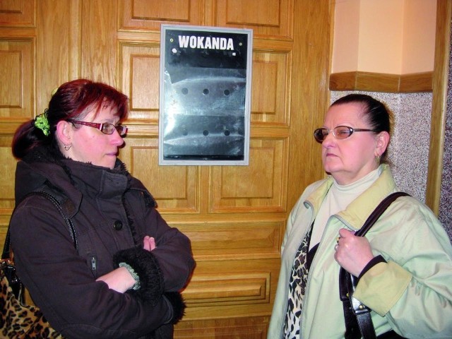 Joanna Choińska (z lewej)i Barbara Bąk po wyjściu z sali po wtorkowym, niekorzystnym dla nich orzeczeniu