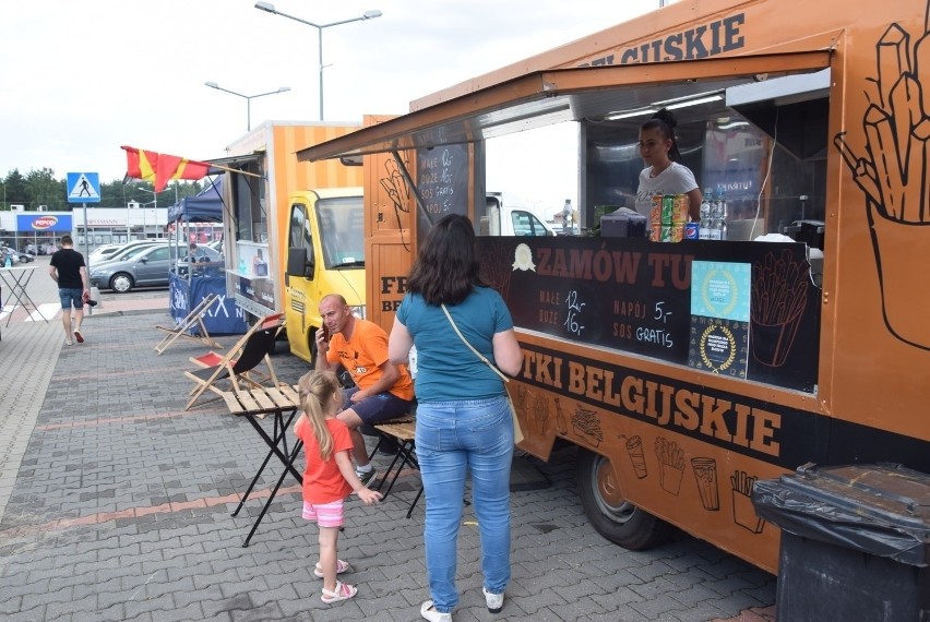 Food Trucki ponownie odwiedzą Białystok. To będzie smaczne zakończenie wakacji. Mamy dla was vouchery! 