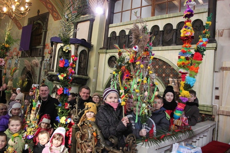 Prawie dziewięciometrowa palma wygrała konkurs w służewskim kościele. Zobacz zdjęcia!