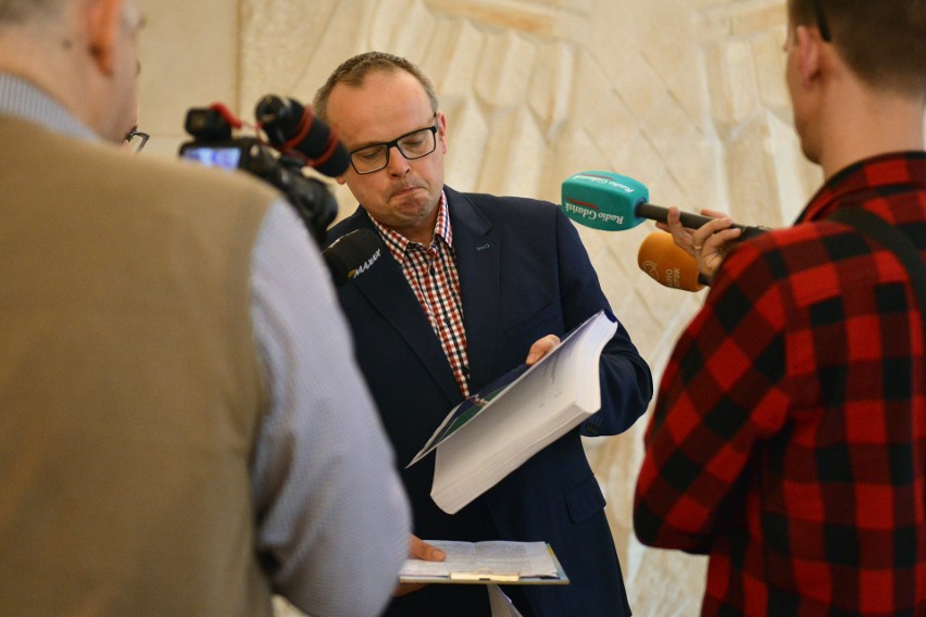 Poniedziałkowa konferencja prasowa.