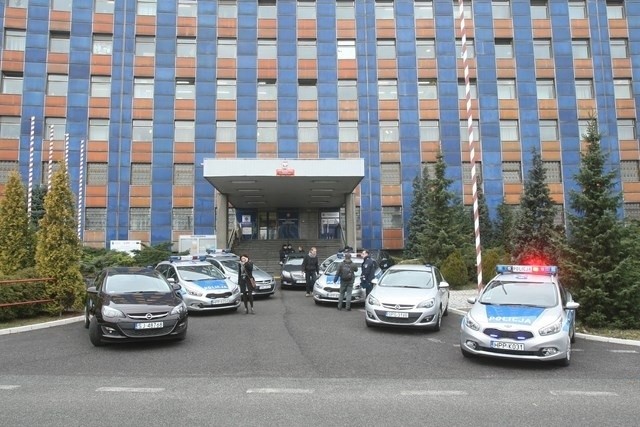 Nowe radiowozy śląskiej policji