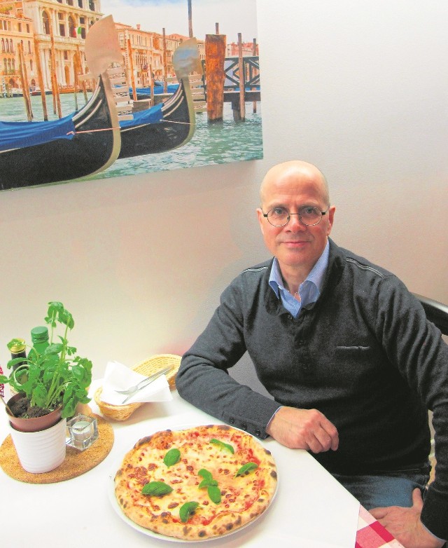 Pizza  jest symbolem naszej tożsamości narodowej  - mówi Roberto Polce