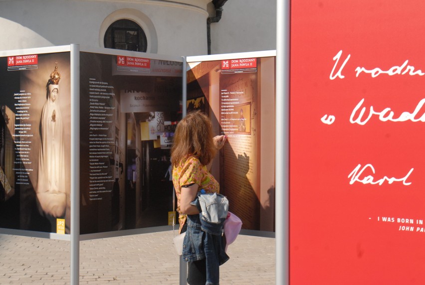 Otwarcie wystawy Muzeum Domu Jana Pawła II w Wadowicach [NOWE ZDJĘCIA]