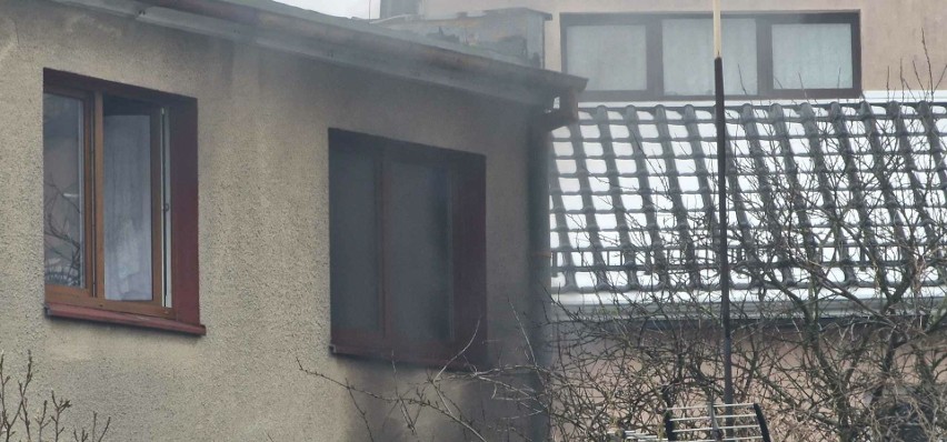 Pożar domu przy ulicy Pograniczników w Koszalinie [ZDJĘCIA]