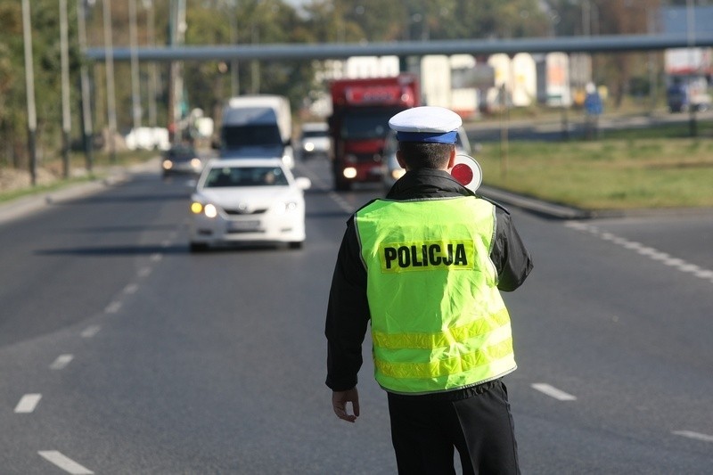 Akcja „Pirat” - wzmożone kontrole policjantów drogówki na ulicach Łodzi. Będą sprawdzać prędkość