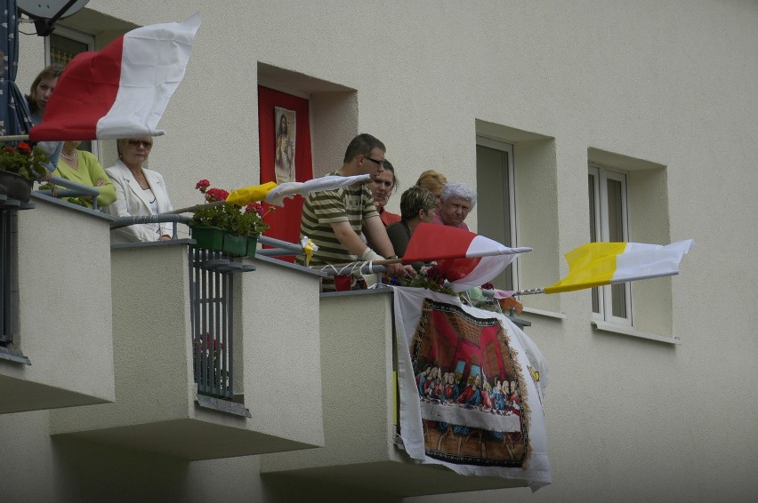 Jak udekorować okna? Jak zrobić ołtarz okienny na Boże...