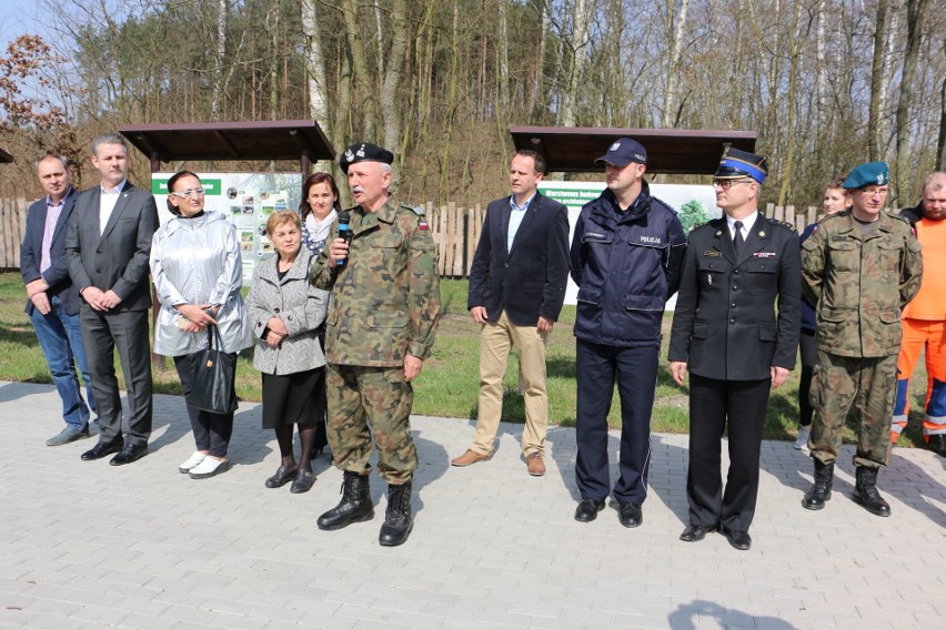 W Pierwszym Ogólnopolskim Turnieju Klas Mundurowych udział...