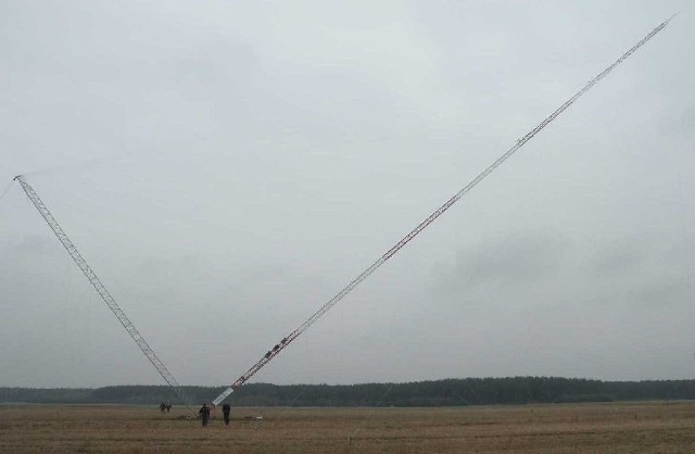 Pod koniec lutego w okolicach Kurzelowa stanął 100-metrowy maszt do pomiaru kierunku i natężenia wiatru. Posłuży on do określenia parametrów przyszłych turbin wiatrowych.