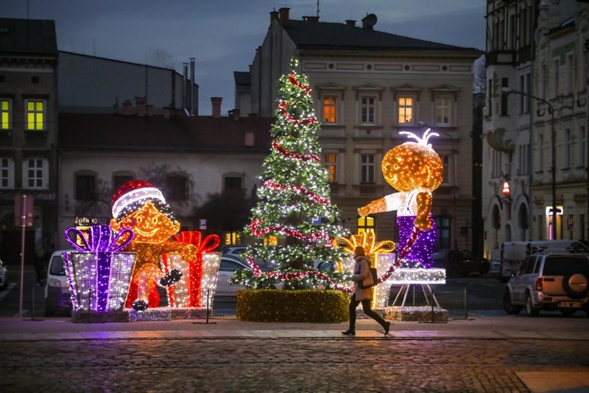 Świąteczne iluminacje w Bielsku-Białej robią wrażenie - są...