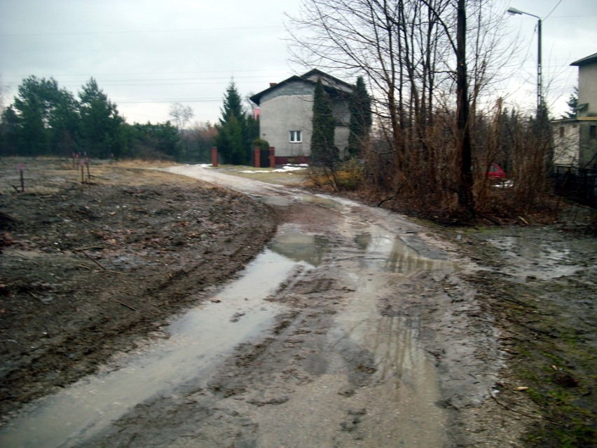 Małopolska zachodnia. Mieszkańcy toną w błocie