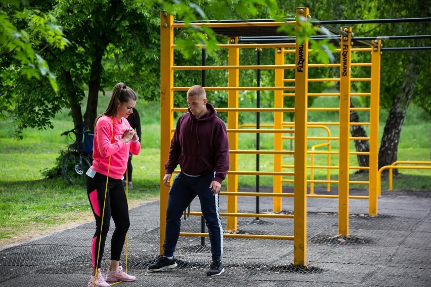 - Znaczna część Polaków podejmuje aktywność fizyczną na...