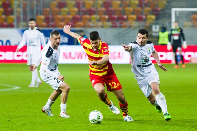 2016-03-12   bialystok jagiellonia gornik leczna mecz pilka nozna ekstraklasa 27 kolejka wynik 1-0  fot wojciech wojtkielewicz/kurier poranny gazeta wspolczesna / polska press