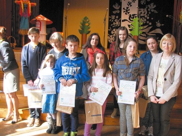 25 nagród i wyróżnień przyznali jurorzy tegorocznego Wojewódzkiego Konkursu Plastycznego "Wiosna w lesie", który od kilku lat organizowany jest przez Bielski Dom Kultury przy współpracy z Nadleśnictwem Bielsk.