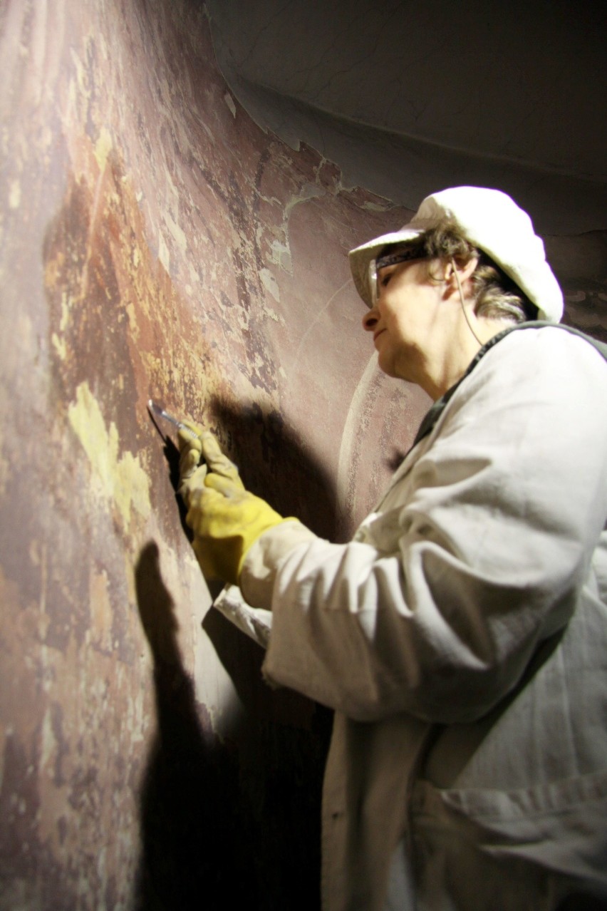 Remont archikatedry lubelskiej. Ściany skrywają skarby sprzed wieków. Zobacz, co odkryli konserwatorzy (ZDJĘCIA) 