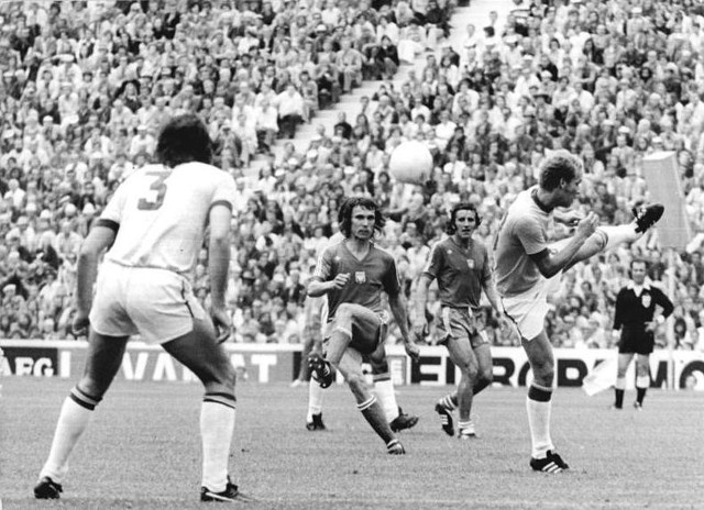 Reprezentacja Polski na Mundialu w 1974 roku zdobyła trzecie miejsce. Znakomita gra naszych piłkarzy była komentowana na całym świecie.