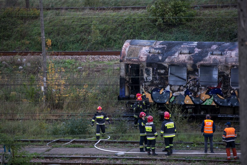 Spłonął wagon kolejowy na dworcu w Płaszowie