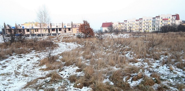 Na działce przy ulicy Paderewskiego powstanie niebawem parking samochodowy