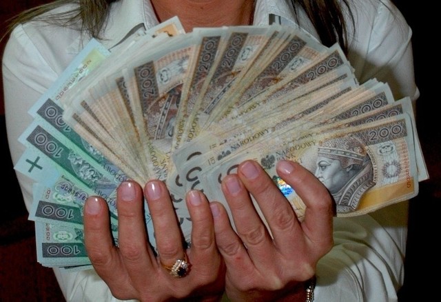 Lublinianka straciła 10 tys. złotych. Została jej teczka z chusteczkami higiniecznymi