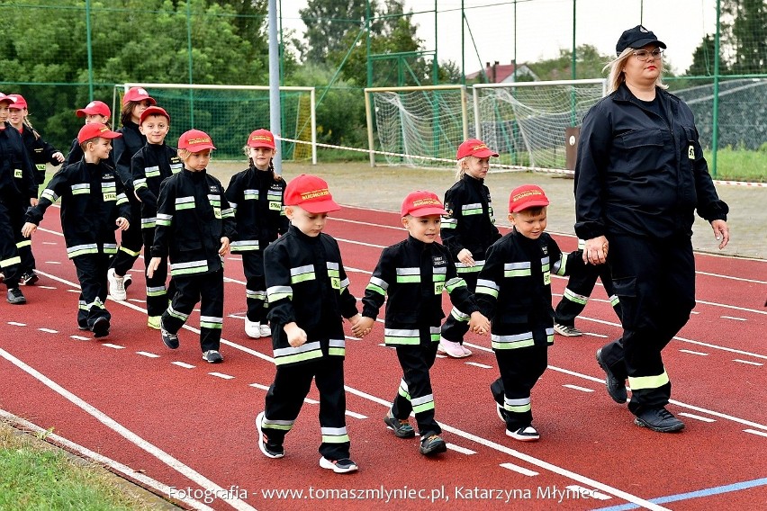 W Baranowie Sandomierskim strażacy ochotnicy rywalizowali w miejsko-gminnych zawodach sportowo-pożarniczych. Zobacz wyniki i zdjęcia 