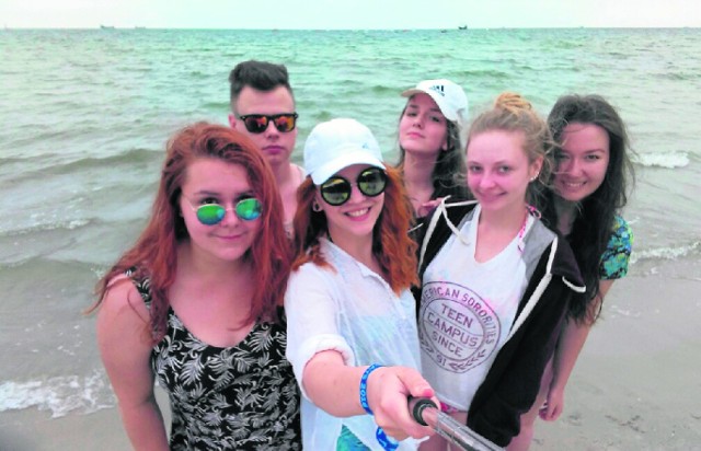 Aneta, Daniel, Michalina, Kasia, Klaudia, Patrycja, podobnie jak wielu innych młodych ludzi z  Białegostoku, wybrali się na początek wakacji nad Bałtyk. Magnesem był dla nich także gdyński festiwal Opener