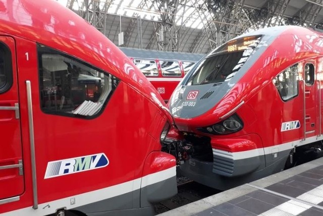 Deutsche Bahn oficjalnie zaprezentowały pojazdy Pesa Link we Frankfurcie nad Menem. Od 2 lutego pojazdy Pesy będą wozić pasażerów na okolicznych trasach. Linki oficjalnie zaprezentowane przez Deutsche Bahn Regio na Dworcu Głównym we Frankfurcie nad Menem. Od 2 lutego pojazdy będą wprowadzane na linię RMV RB 61 Frankfurt Gł.—Neu lsenburg—Dreieich-Buchschlag— Rödermark – Ober Roden—Dieburg do Einsatz. Prezentacja Linków odbyła się 31 stycznia. Zobacz więcej zdjęć i informacji z prezentacji >>>Flesz - wypadki drogowe. Jak udzielić pierwszej pomocy?