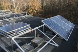 Ponad 100 nowych, ekologicznych instalacji OZE na budynkach mieszkańców w gminie Psary. To finał dużego projektu  