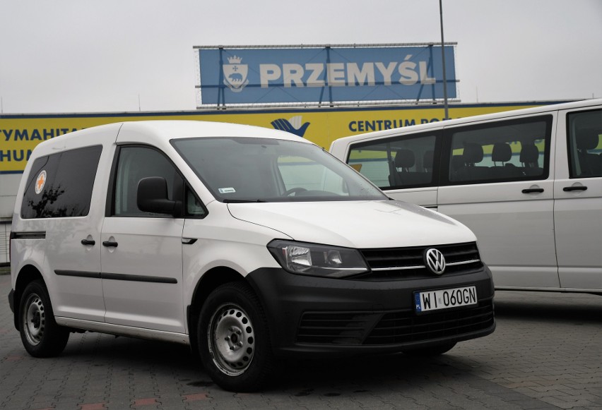 Kolejne samochody dla Podkarpackiego Oddziału PCK, aby lepiej pomagać uchodźcom z Ukrainy