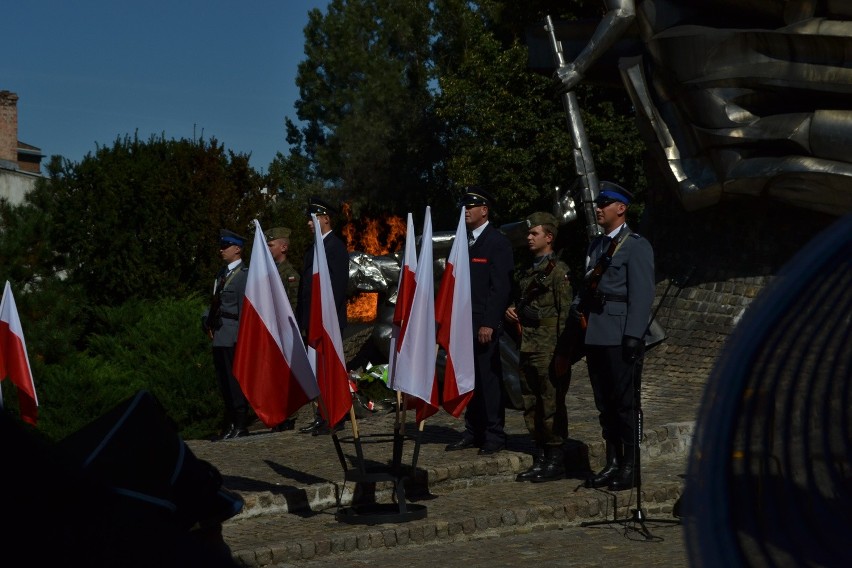 Uroczystości upamiętniające pocztowców, którzy w 1939 r....