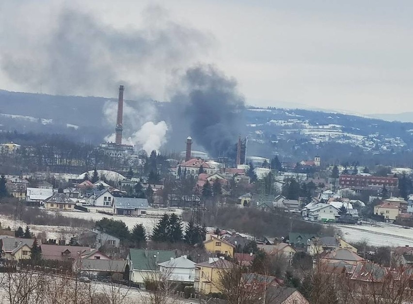 W Jaśle wybuchł pożar. Wyjechało 10 zastępów strażaków