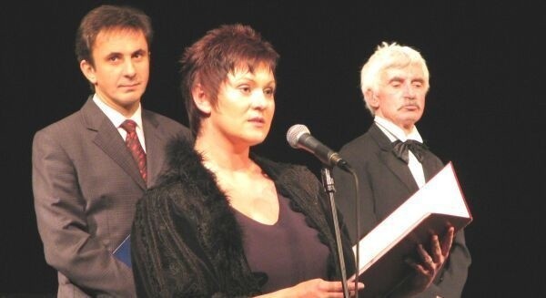 Fragmenty tekstów Jana Pawła II czytali radomscy aktorzy Izabela Brejtkop-Frączek, Jarosław Rabenda i Włodzimierz Mancewicz.