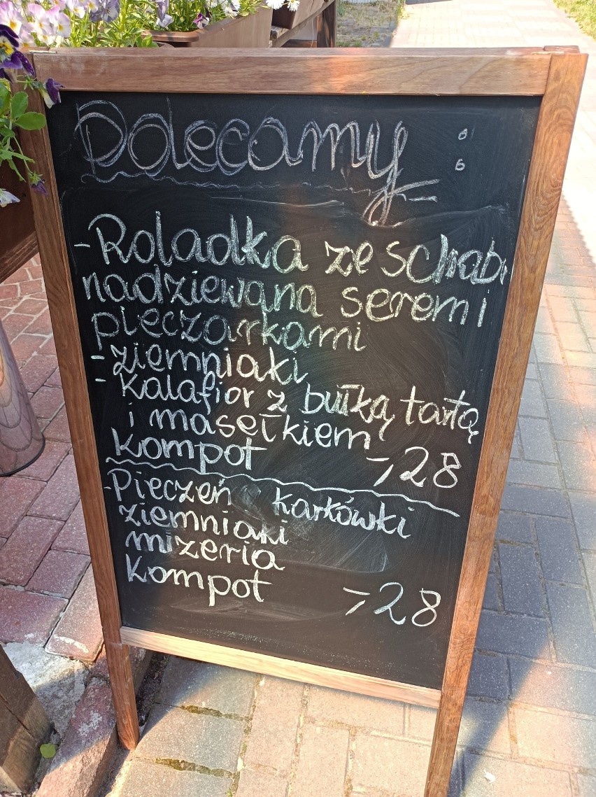 Ile będzie nas kosztować zestaw obiadowy w Mielnie? Oto dwa...