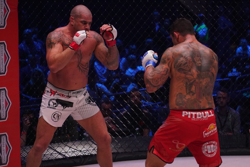 KSW 45. Michał Materla powalczy o pas wagi średniej, tytuł w ciężkiej nie dla Karola Bedorfa